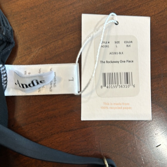 Andie Swim The Rockaway One Piece in Black L - Picture 7 of 7